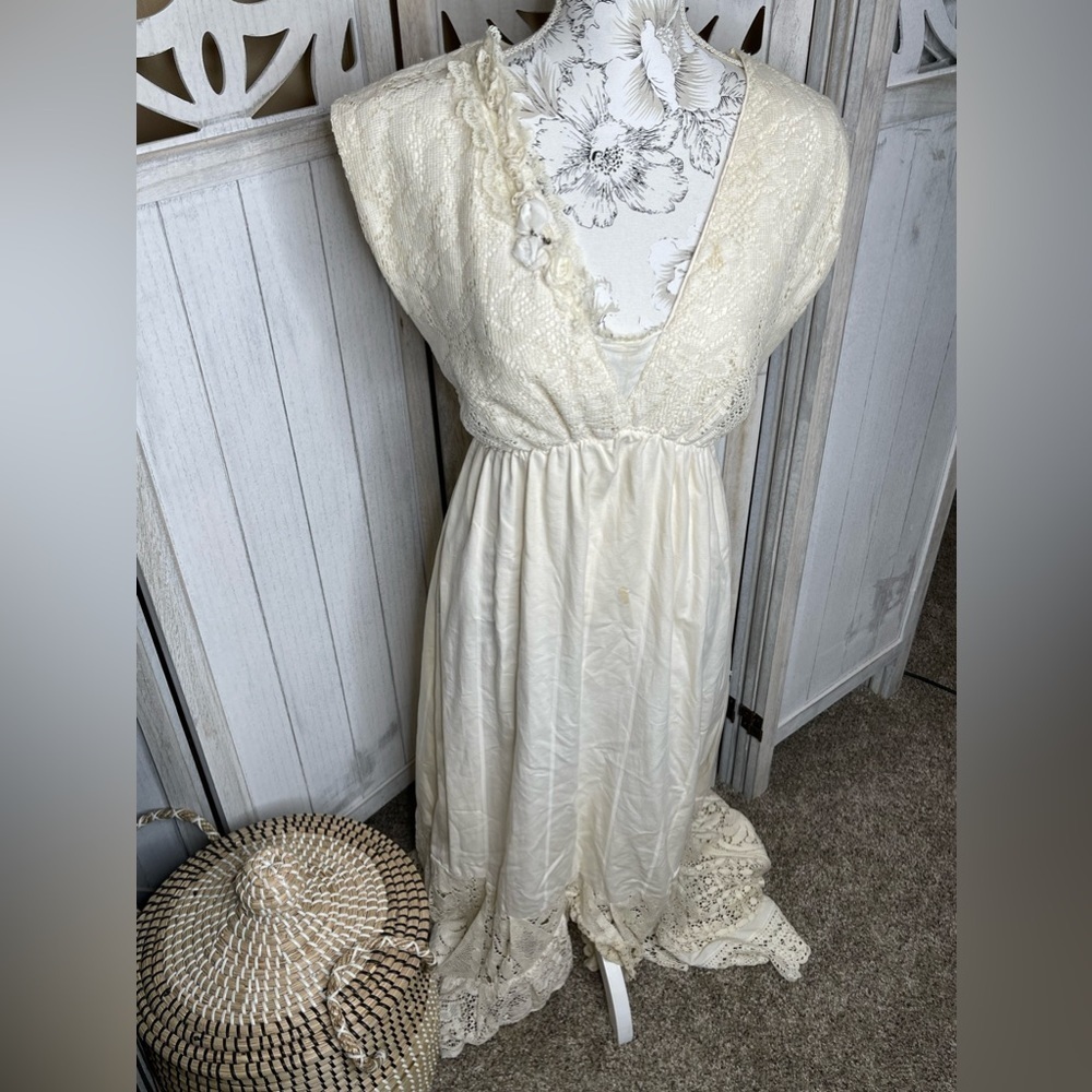 Vintage Full Length Ivory Cream Dress Lace Repurposed Floral Size Medium